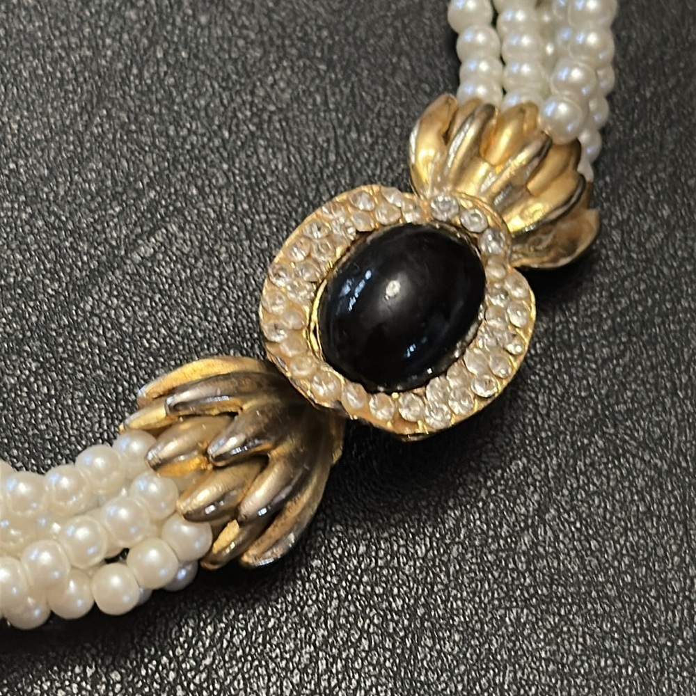 Korea Multiple Strand Faux Pearls W/ Black Glass & Rhinestone Clasp VTG Necklace - Picture 2 of 16